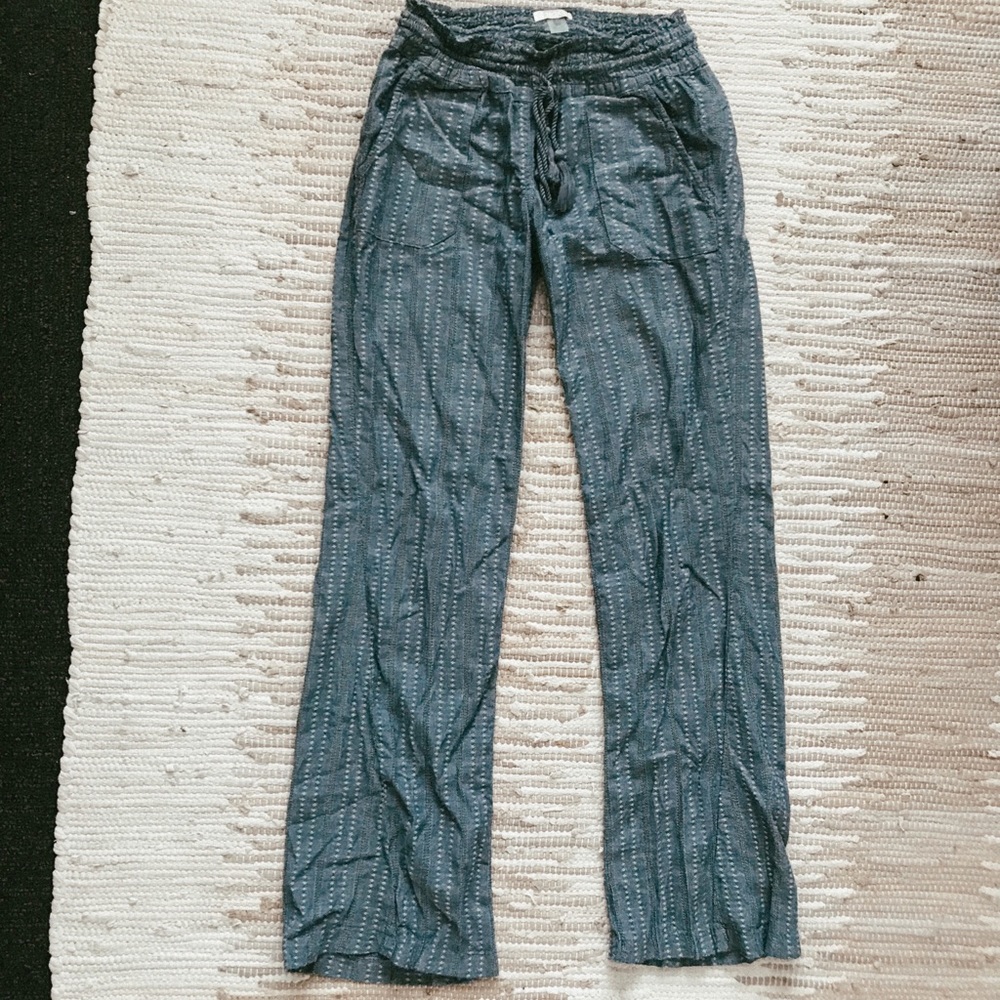 Roxy pants